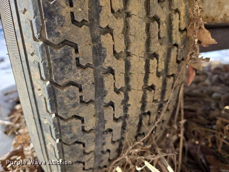 image for item DW3061 2018 Road Runer Manufacturing 4500 fuel trailer