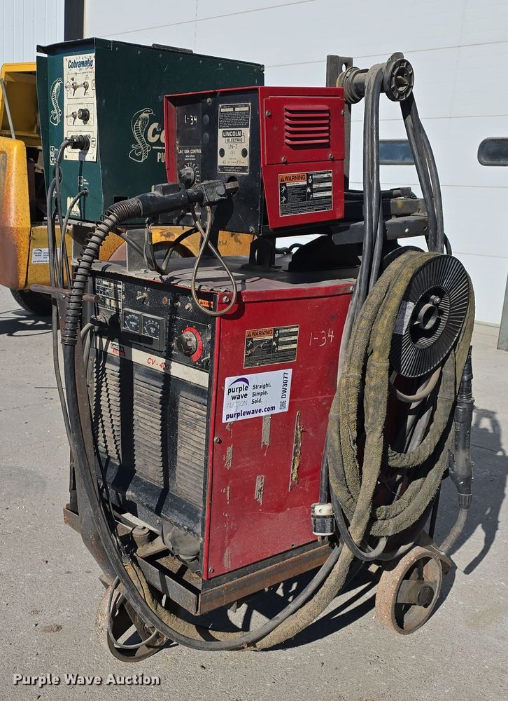 image for item DW3077 Lincoln Electric CV-400 welder