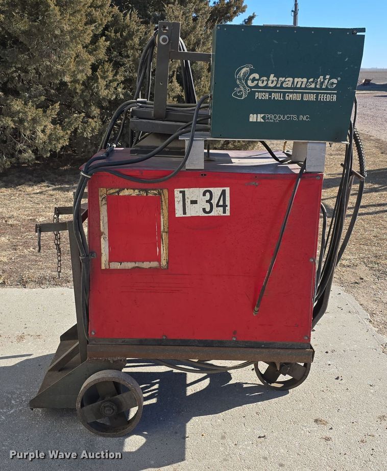 image for item DW3077 Lincoln Electric CV-400 welder