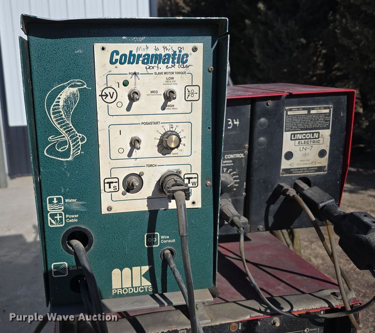 image for item DW3077 Lincoln Electric CV-400 welder