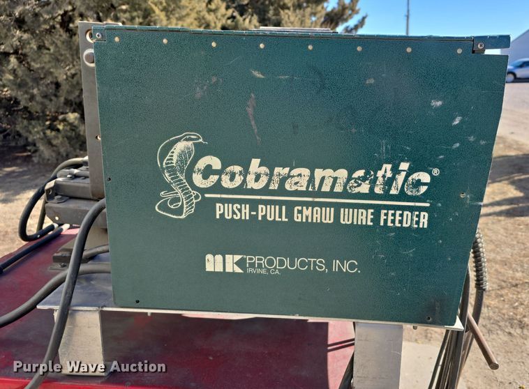 image for item DW3077 Lincoln Electric CV-400 welder