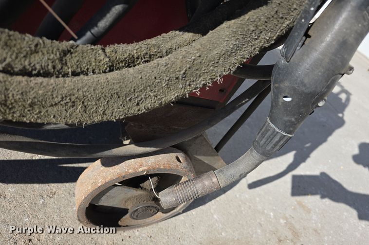 image for item DW3077 Lincoln Electric CV-400 welder