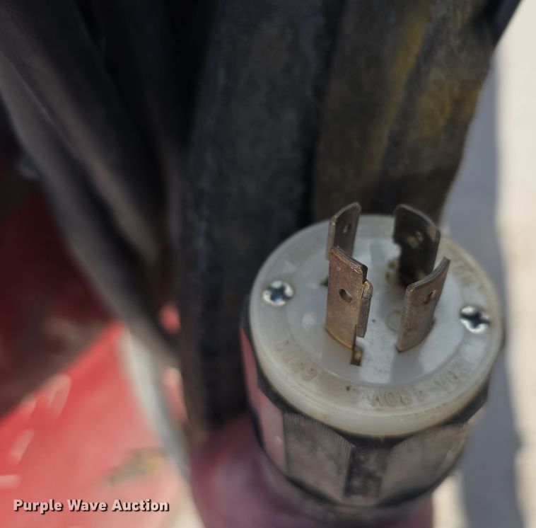 image for item DW3077 Lincoln Electric CV-400 welder