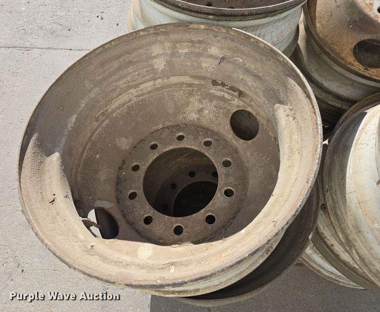 image for item DW3078 (15) R22.5 wheels