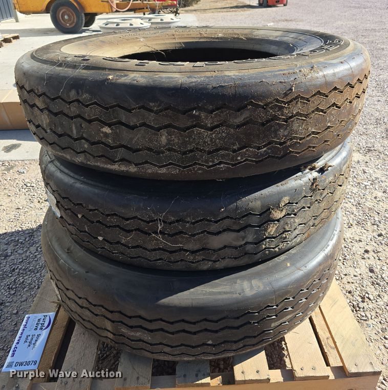 image for item DW3079 Tires and wheels