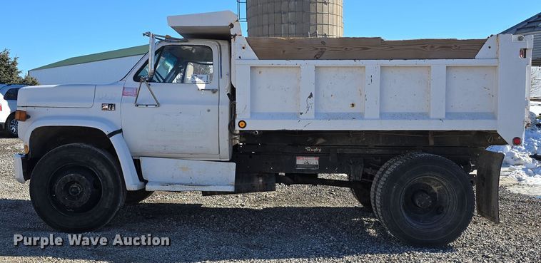 image for item DW3085 1989 GMC C6500 dump truck