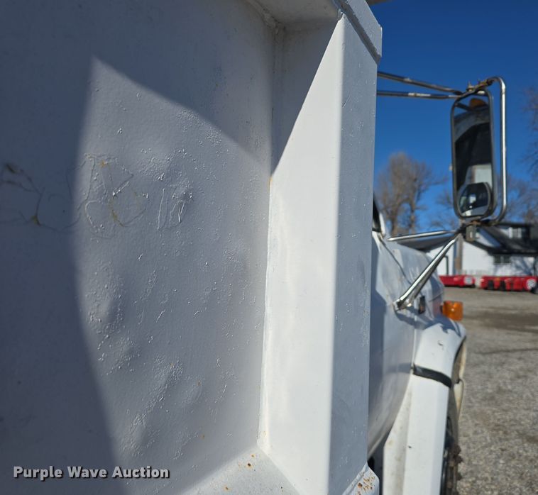 image for item DW3085 1989 GMC C6500 dump truck