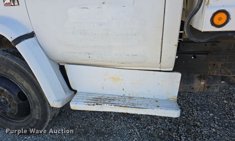 image for item DW3085 1989 GMC C6500 dump truck