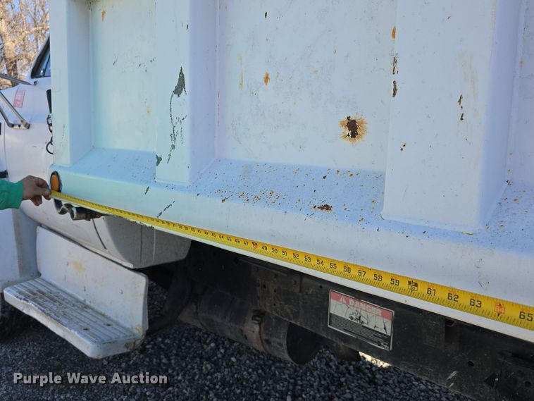 image for item DW3085 1989 GMC C6500 dump truck