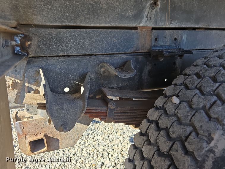 image for item DW3085 1989 GMC C6500 dump truck