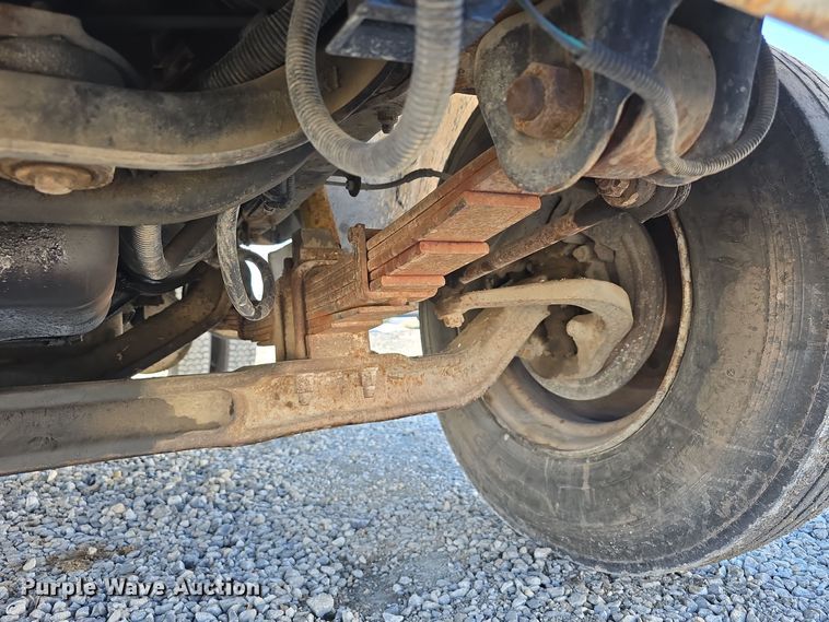 image for item DW3085 1989 GMC C6500 dump truck