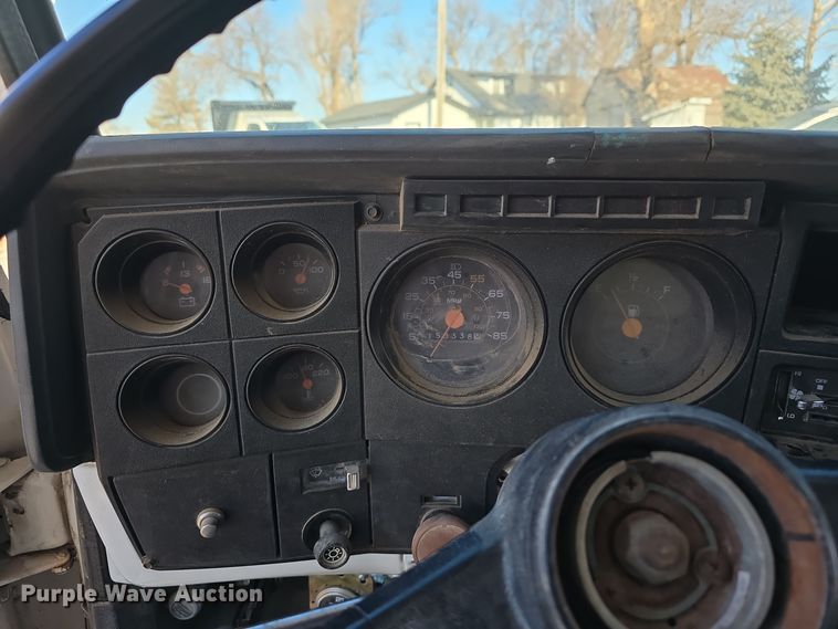 image for item DW3085 1989 GMC C6500 dump truck