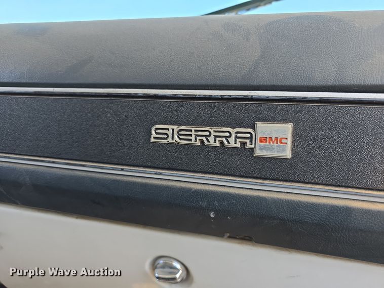 image for item DW3085 1989 GMC C6500 dump truck