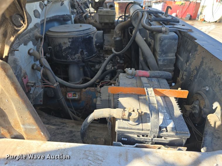 image for item DW3085 1989 GMC C6500 dump truck