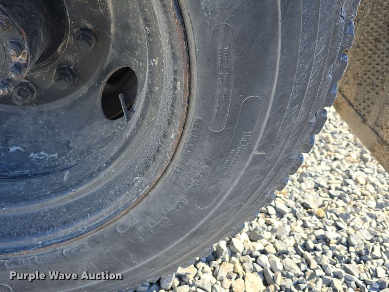 image for item DW3085 1989 GMC C6500 dump truck