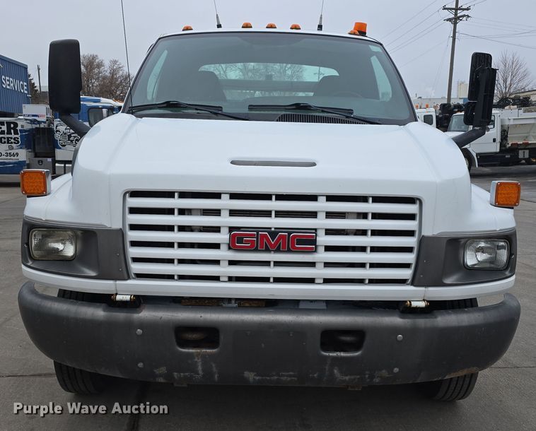 image for item DW3088 2008 GMC C4500 flatbed truck