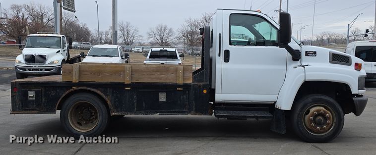 image for item DW3088 2008 GMC C4500 flatbed truck
