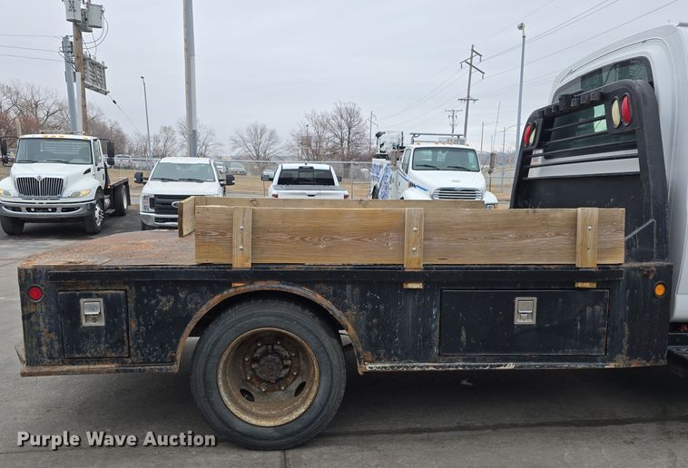 image for item DW3088 2008 GMC C4500 flatbed truck