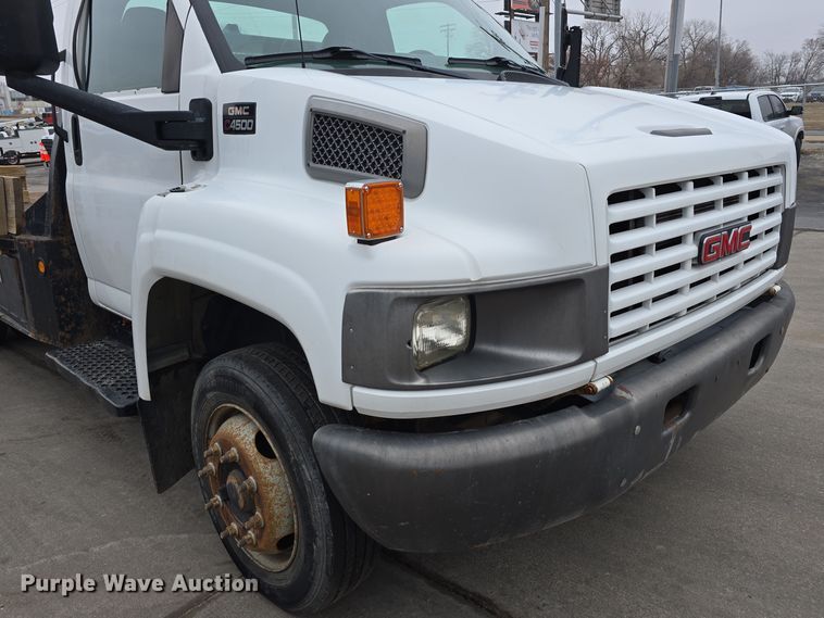 image for item DW3088 2008 GMC C4500 flatbed truck