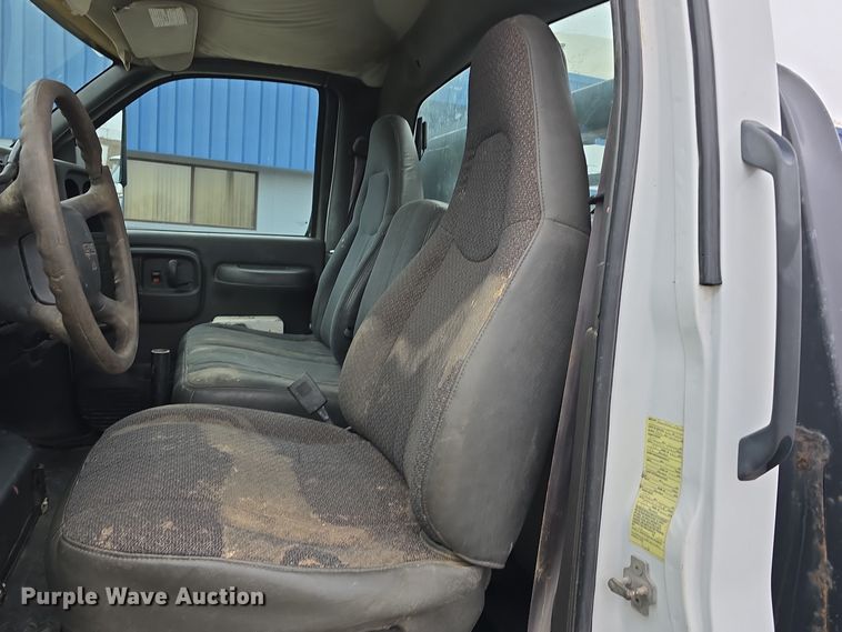 image for item DW3088 2008 GMC C4500 flatbed truck