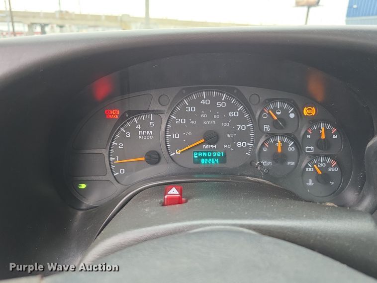 image for item DW3088 2008 GMC C4500 flatbed truck