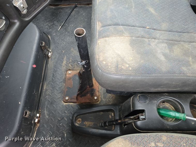 image for item DW3088 2008 GMC C4500 flatbed truck