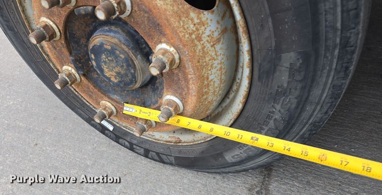 image for item DW3088 2008 GMC C4500 flatbed truck