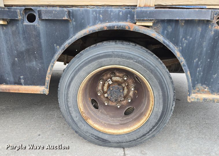 image for item DW3088 2008 GMC C4500 flatbed truck