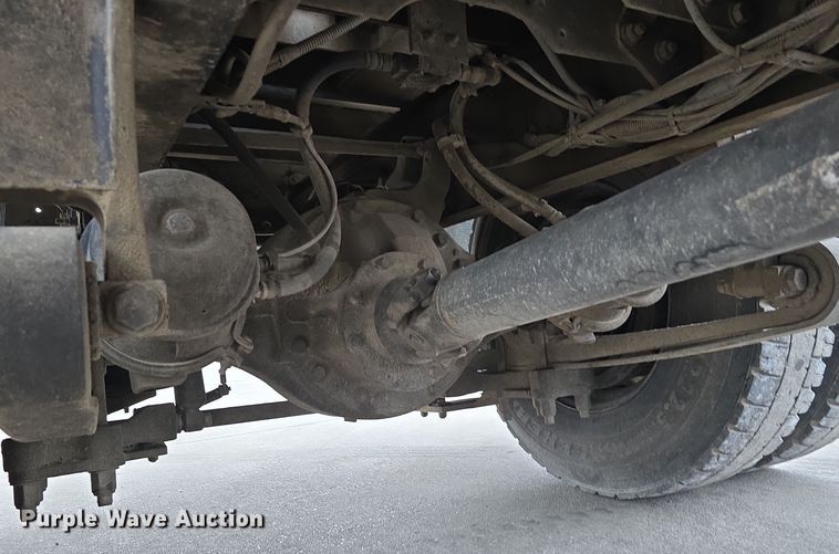 image for item DW3089 2013 International DuraStar 4300 flatbed truck