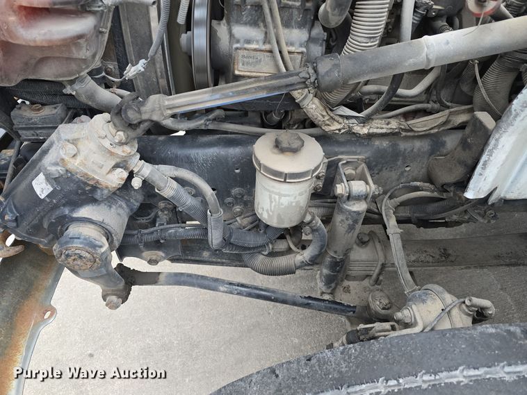 image for item DW3089 2013 International DuraStar 4300 flatbed truck