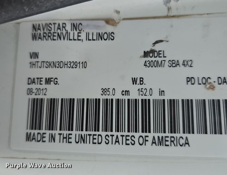 image for item DW3089 2013 International DuraStar 4300 flatbed truck