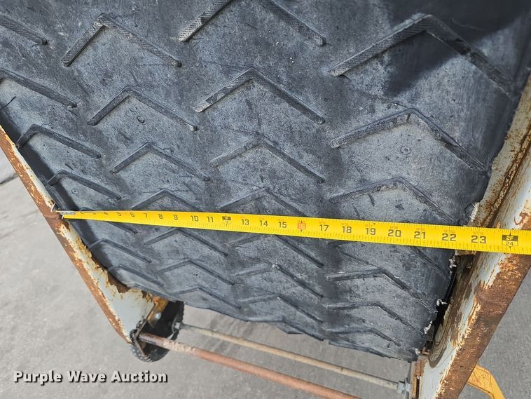 image for item DW3091 2000 Freightliner FL70 rock slinger truck