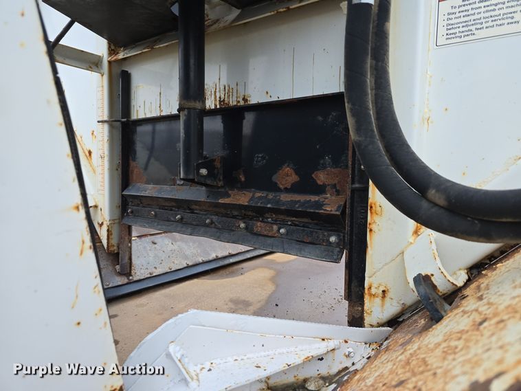 image for item DW3091 2000 Freightliner FL70 rock slinger truck