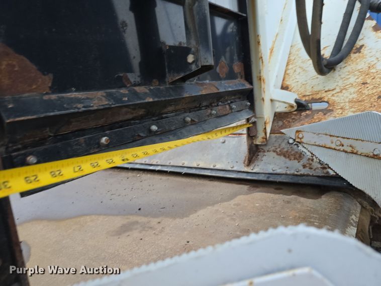 image for item DW3091 2000 Freightliner FL70 rock slinger truck