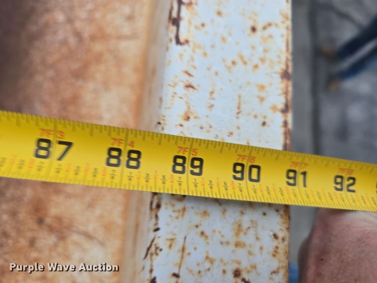 image for item DW3091 2000 Freightliner FL70 rock slinger truck