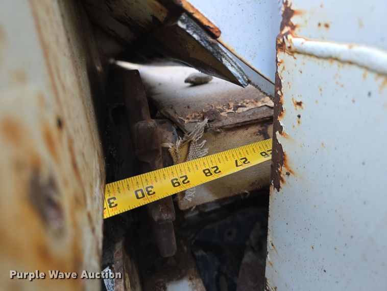 image for item DW3091 2000 Freightliner FL70 rock slinger truck