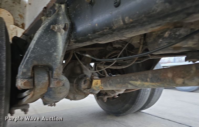 image for item DW3091 2000 Freightliner FL70 rock slinger truck