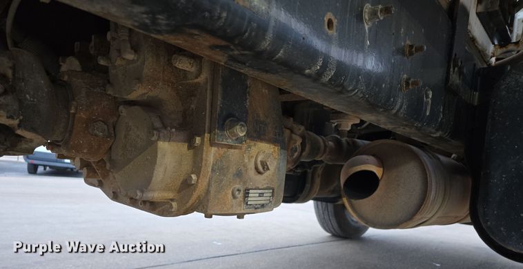 image for item DW3091 2000 Freightliner FL70 rock slinger truck