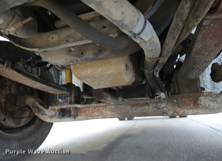 image for item DW3091 2000 Freightliner FL70 rock slinger truck