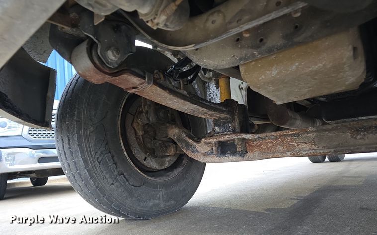 image for item DW3091 2000 Freightliner FL70 rock slinger truck