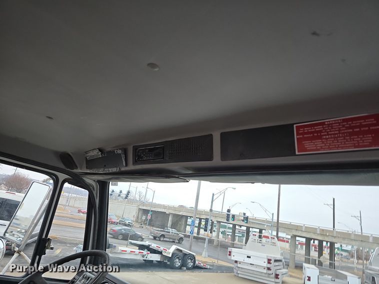 image for item DW3091 2000 Freightliner FL70 rock slinger truck