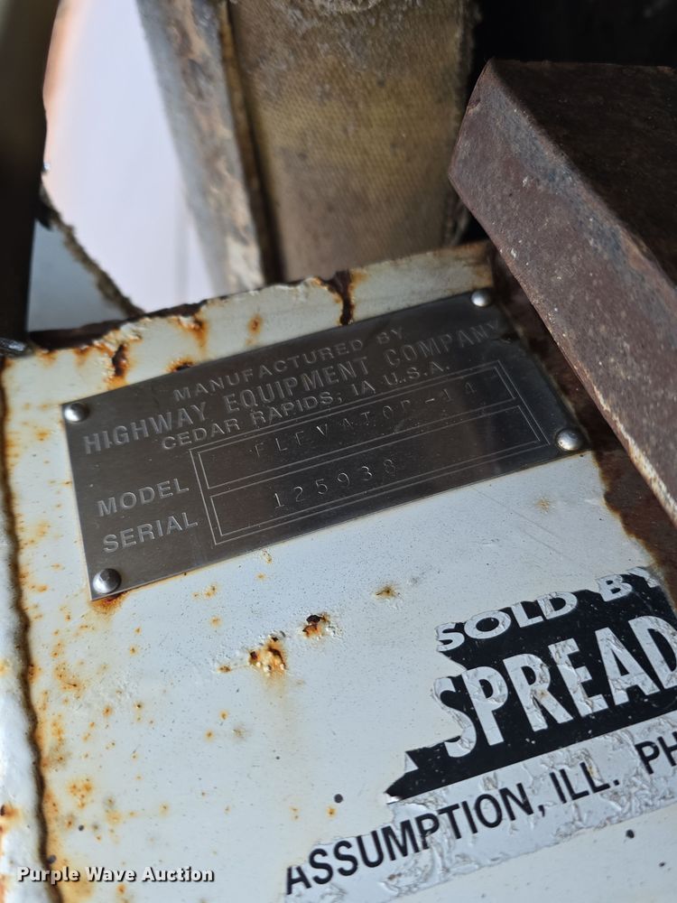 image for item DW3091 2000 Freightliner FL70 rock slinger truck