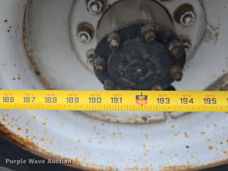 image for item DW3091 2000 Freightliner FL70 rock slinger truck