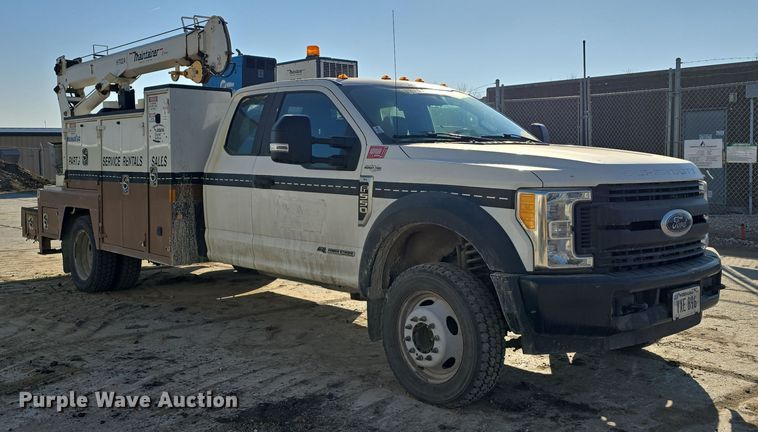 image for item DW3092 2017 Ford F550 Super Duty XL utility / service truck
