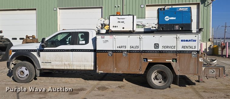 image for item DW3092 2017 Ford F550 Super Duty XL utility / service truck