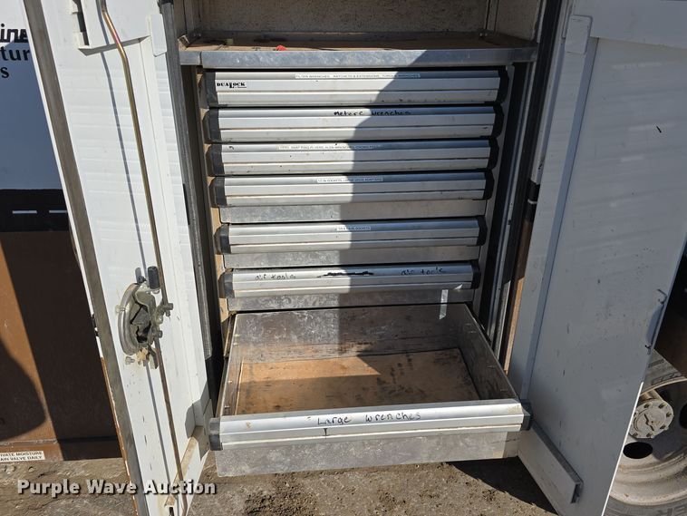 image for item DW3092 2017 Ford F550 Super Duty XL utility / service truck