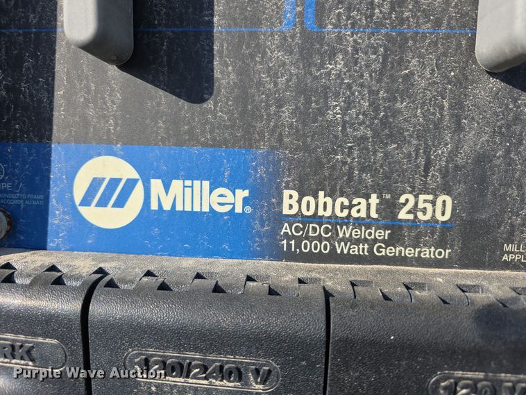 image for item DW3092 2017 Ford F550 Super Duty XL utility / service truck