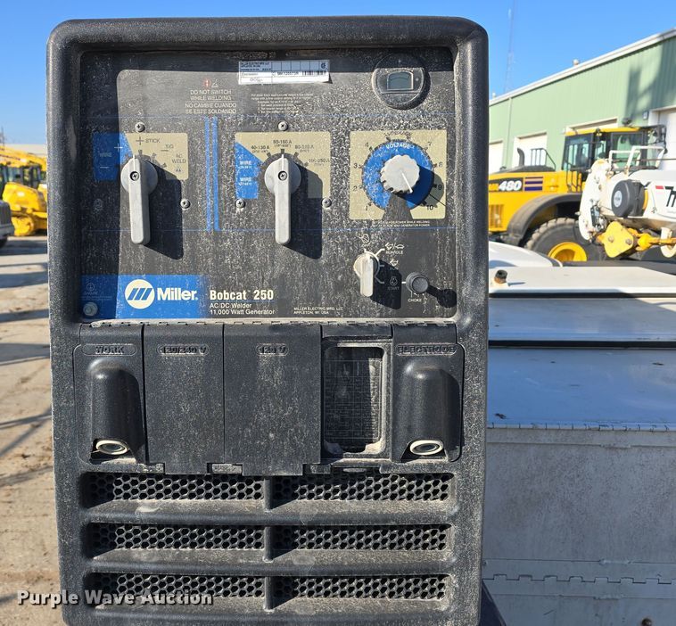 image for item DW3092 2017 Ford F550 Super Duty XL utility / service truck