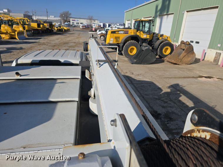 image for item DW3092 2017 Ford F550 Super Duty XL utility / service truck