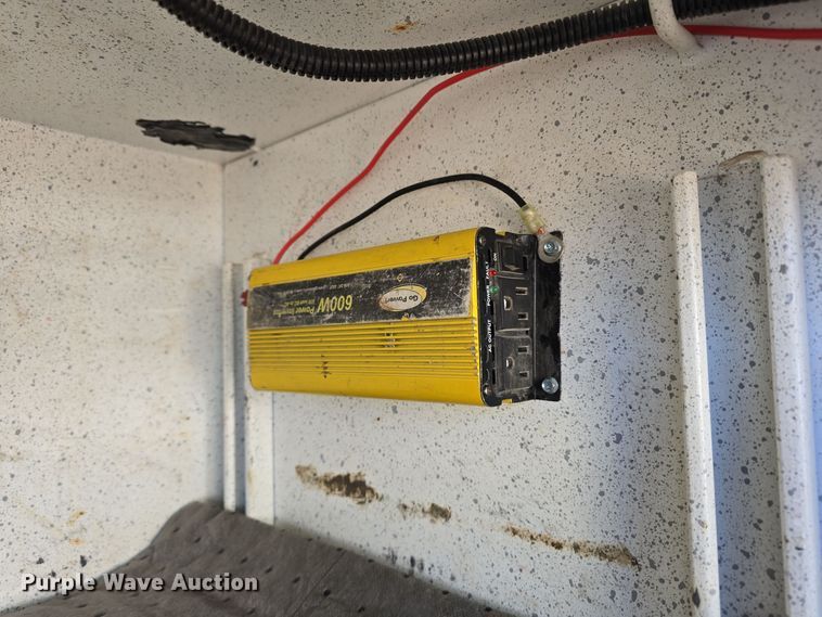 image for item DW3092 2017 Ford F550 Super Duty XL utility / service truck